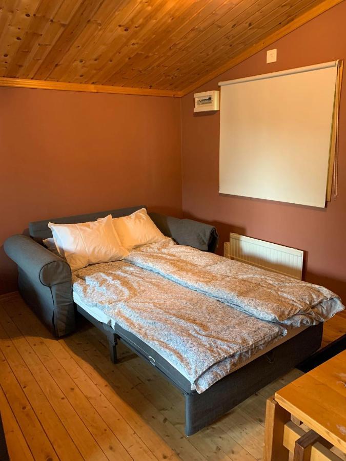 The Pink Cabin Tyfta 外观 照片